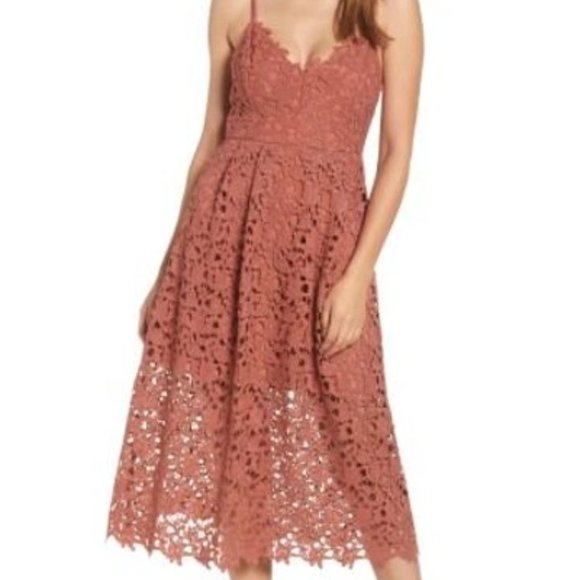 Astr Dresses & Skirts - Astr the Label Lace Sleeveless Midi Dress Coral Cedar Pink Size Medium
